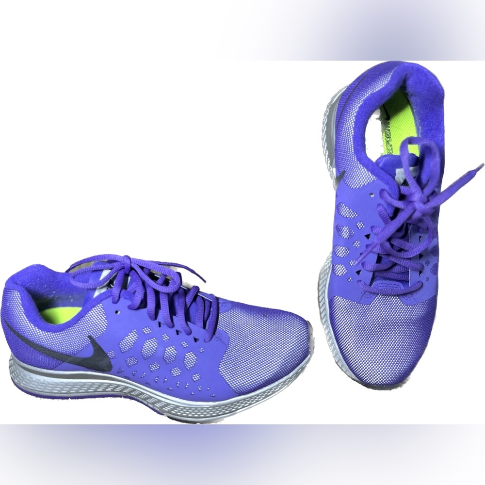 Nike Neutral Running Shoes Neutral Ride Responsive Women’s Purple Size 7.5